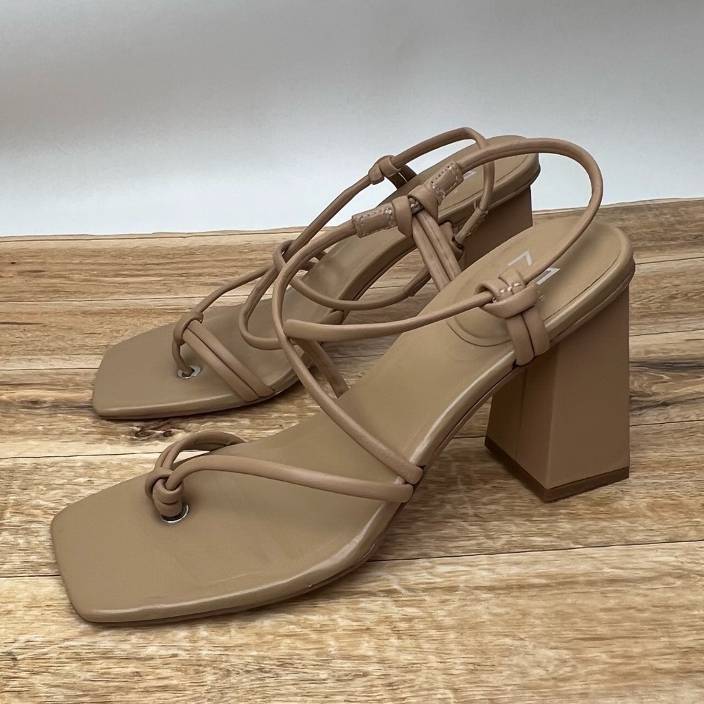 Marc Fisher Ltd Giada Sandal sz 7.5